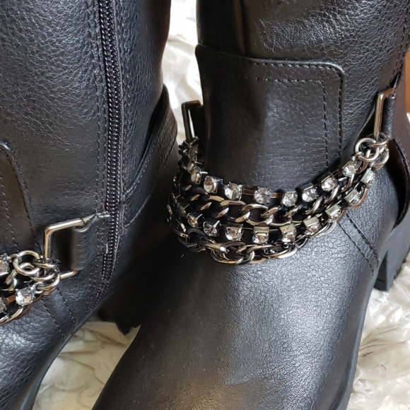 (NEW!) NWOT Black Ankle Boots - Picture 3 of 4